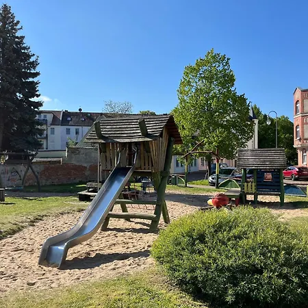 Apartment Paula 4 Personen Parkplatz Zentrale Lage Ruhige Nebenstraße, Dg *