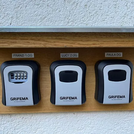 Paula 4 Personen Parkplatz Zentrale Lage Ruhige Nebenstraße, Dg Dessau-Rosslau