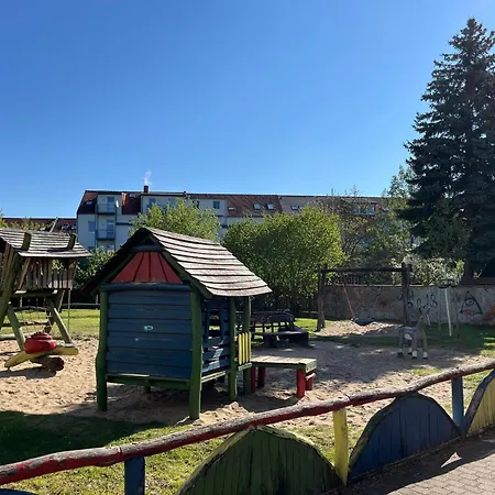 Paula 4 Personen Parkplatz Zentrale Lage Ruhige Nebenstraße, Dg Apartment *