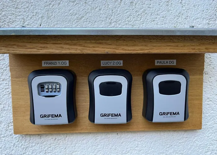 Paula 4 Personen Parkplatz Zentrale Lage Ruhige Nebenstrasse, Dg Dessau-Rosslau