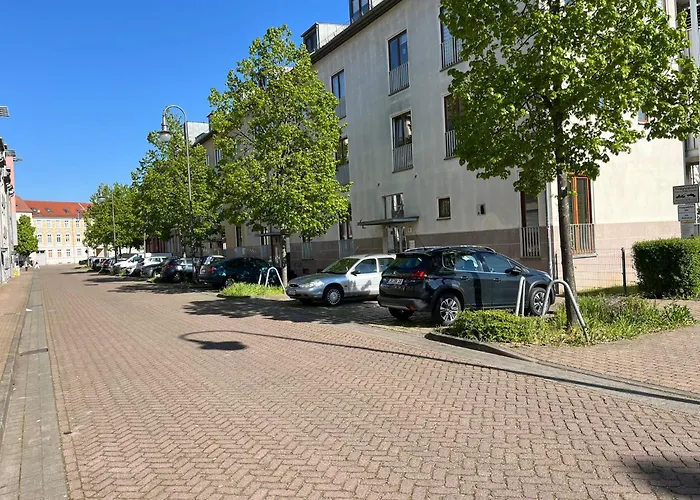 Apartman Paula 4 Personen Parkplatz Zentrale Lage Ruhige Nebenstrasse, Dg Dessau-Rosslau