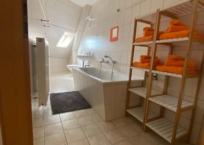 Paula 4 Personen Parkplatz Zentrale Lage Ruhige Nebenstrasse, Dg * Dessau-Rosslau